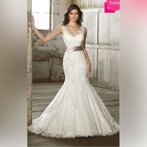 Essence of Australia wedding gown DJ1367